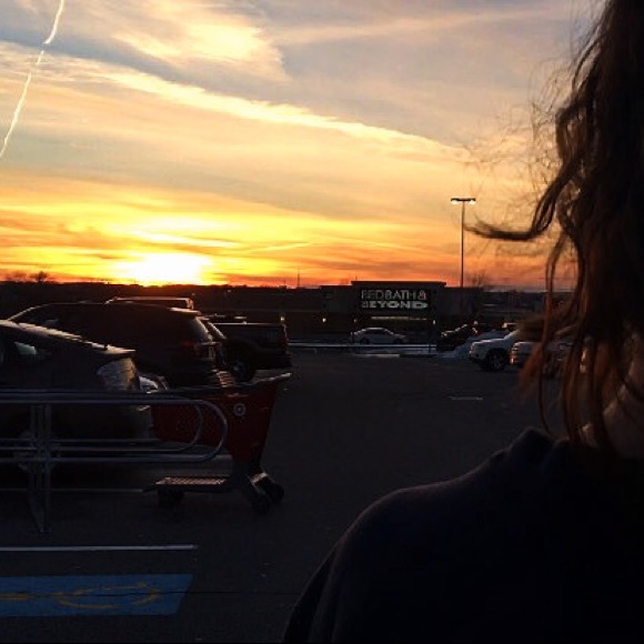 Meet your Posher, Moni - Picture 1 of 1